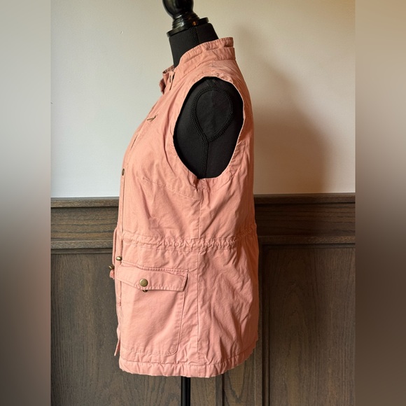 Love Tree Women's Light Coral Sherpa lined zip up Vest - Picture 2 of 7